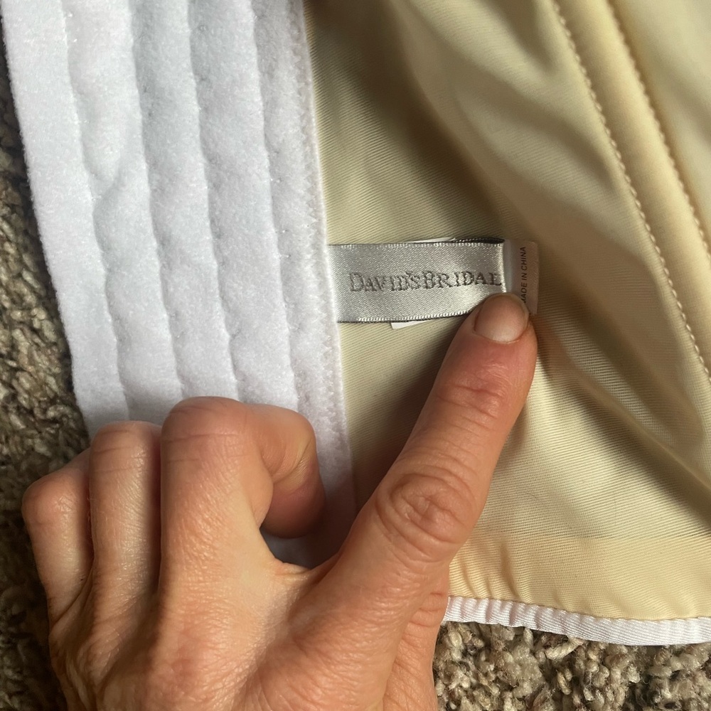 David's Bridal White Strapless Bra - Picture 5 of 9